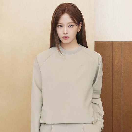 여성 컴포 웜 세미 크롭 맨투맨