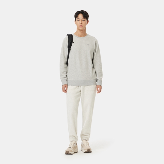 공용 그린마인드 에센셜 맨투맨