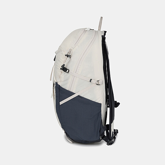 에어로 23L 백팩